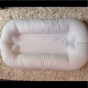 Snuggle me organic newborn lounger